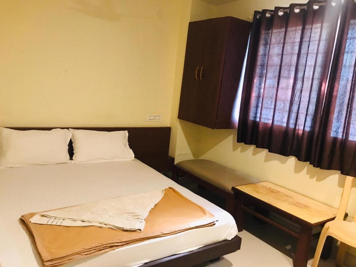 Staymaker Bright Palace Residency シモガ エクステリア 写真